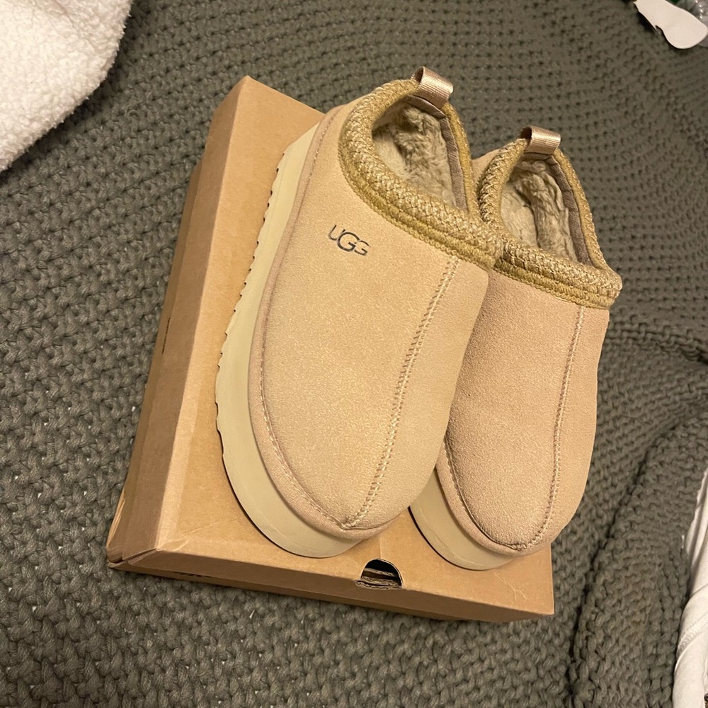 UGGs
